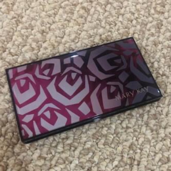 Perfect Palette - Picture 2 of 4